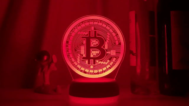 CryptoGlow: The Bitcoin Beacon 3D LED Desk Lamp | Table Lamp | Home Office Decor | Statement Piece